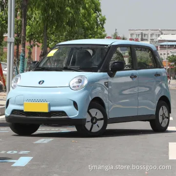 Hot Selling Electric Cars Made in China Lingbao Box EV 100km / H Lithium Battery Mini Adult New Electric Cars for Sale in China